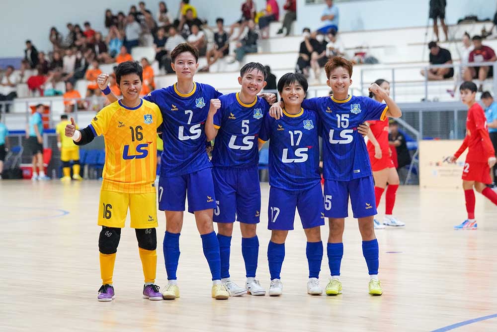 Thai Son Nam TPHCM thang de tran ra quan. Anh: Quoc Khanh