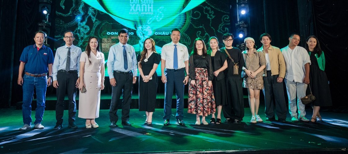 Ban To chuc cua Lan Song Xanh. Anh: Ban to chuc.