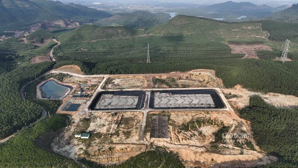 Du an xu ly triet de o nhiem moi truong do rac thai sinh hoat tai xa Binh Dien (TP Hue) duoc trien khai tu nam 2018, du kien hoan thanh nam 2022, den nay van dang do.