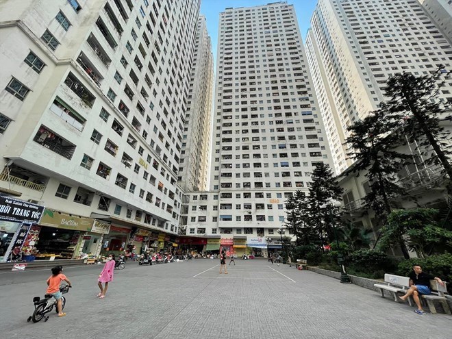 Apartments in Hanoi prohibit parking electric vehicles. Photo: Van Truong