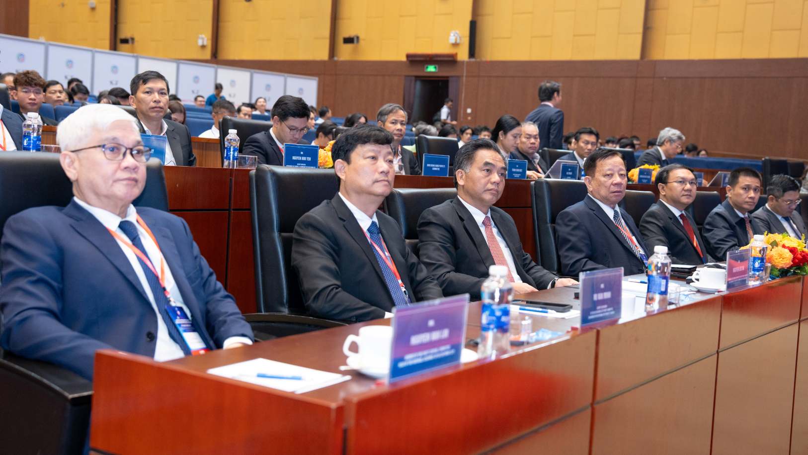 Delegates attending the opening session of the Global Summit of the World Smart Community Forum in Binh Duong Ward, Ho Chi Minh City. Photo: Dinh Trong