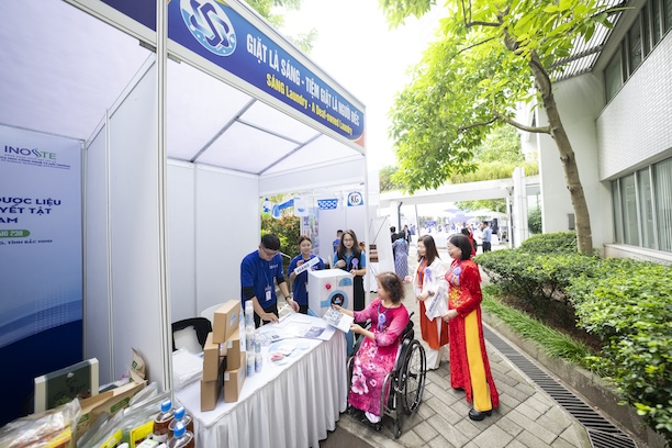 Cac dai bieu tham gia hoat dong tai Le cong bo. Anh: ILO