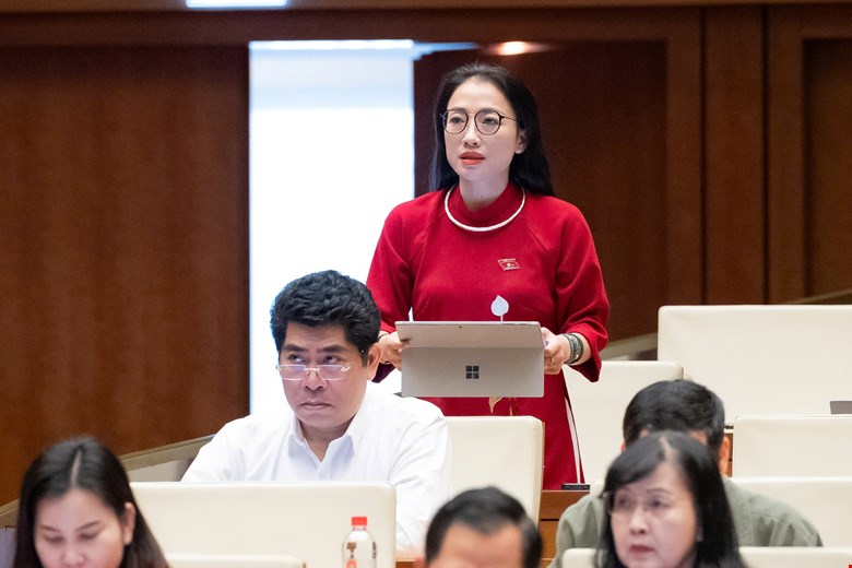 Dai bieu Tran Khanh Thu. Anh: Quochoi.vn