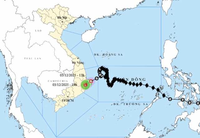 Cap nhat vi tri cua ap thap nhiet doi tren Bien Dong. Anh: NCHMF