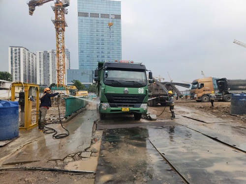Hanoi refuerza el control de la higiene ambiental en las obras de construccion. Foto: Minh Hanh