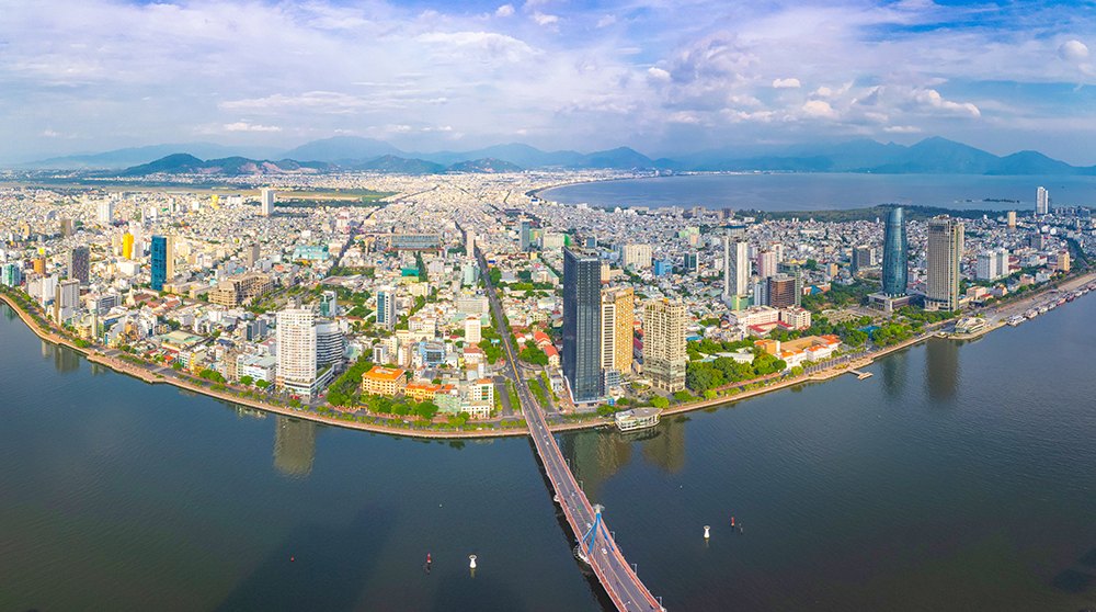 Proposing a series of specific mechanisms for developing transport infrastructure, creating new momentum for Da Nang. Photo: Danang.gov.vn