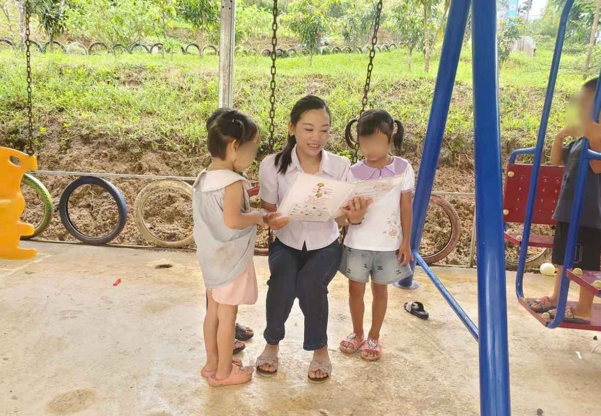 Co Sung Thi Tang - giao vien Truong Mam non Pa My (xa Nam Ke, Dien Bien). Anh: NVCC
