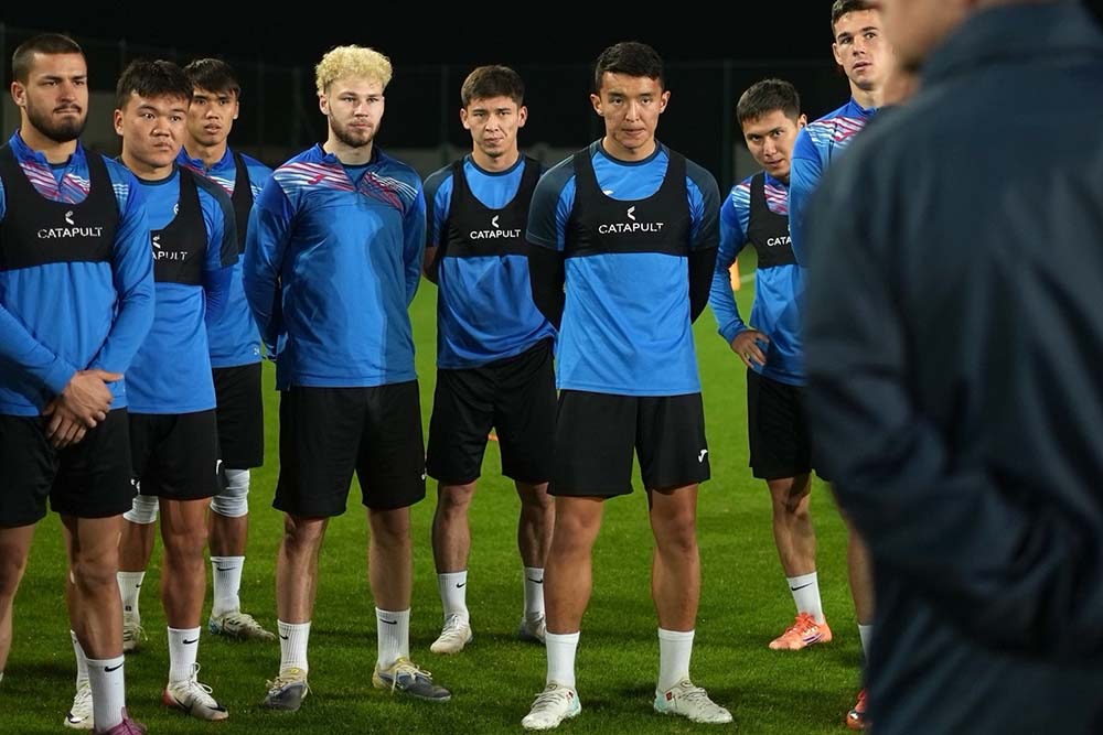 U23 Kyrgyzstan and U23 Vietnam group in the 2026 AFC U23 Championship finals. Photo: Kyrgyz Football Federation