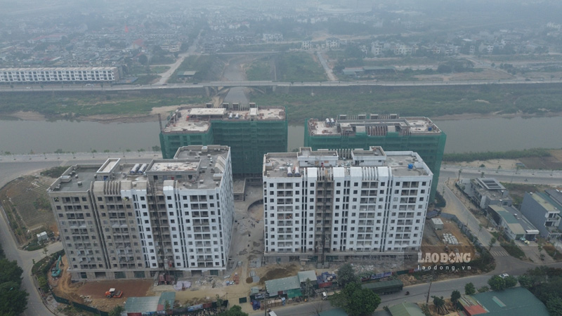 Toan canh du an nha o xa hoi khu bo ta song Hong o phuong Lao Cai. Anh: Dinh Dai