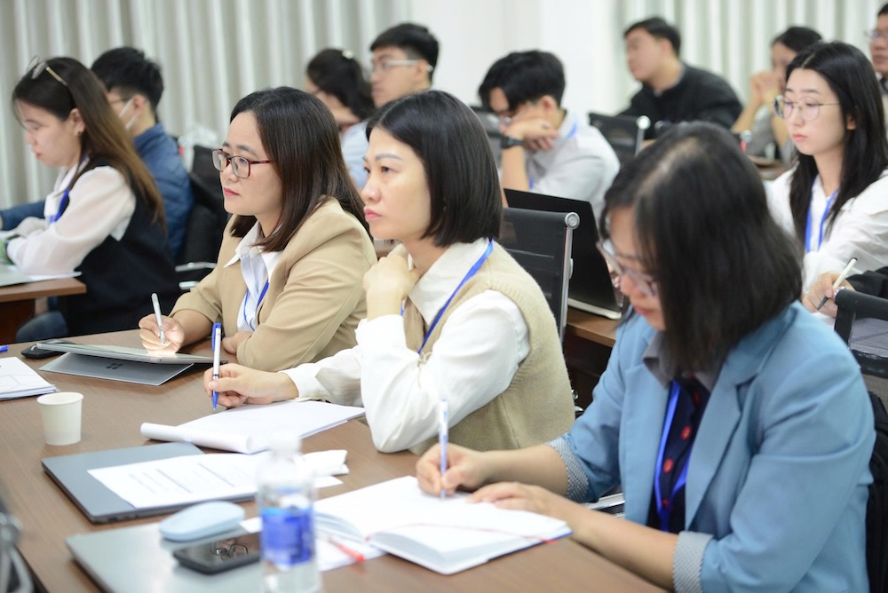 The Macaulay2 International School of Mathematics event is taking place at Hue National University of Education. Photo: Quang An