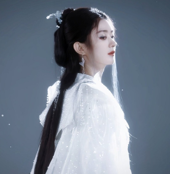 Tao hinh cua Trieu Le Dinh trong phim moi nhan nhieu loi khen ngoi. Anh cat tu phim