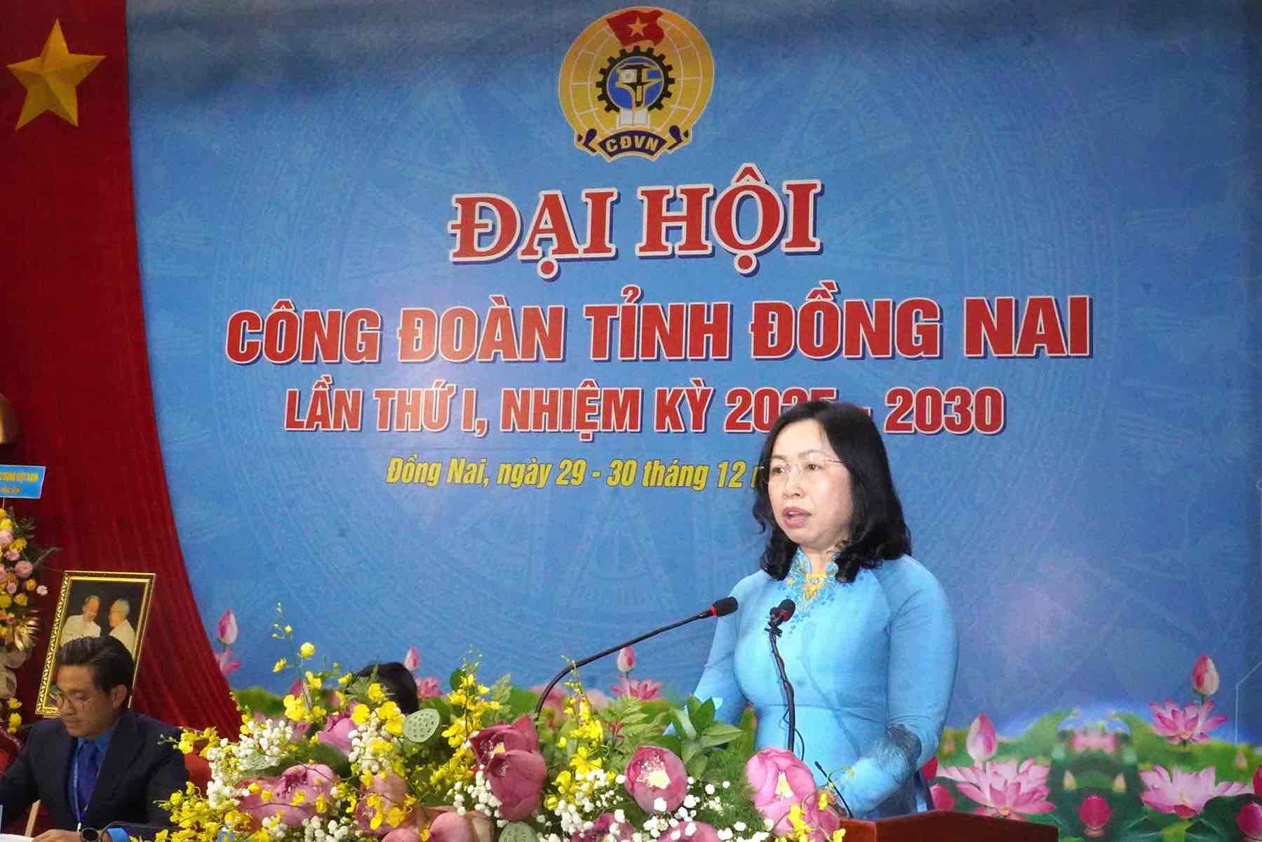 Pho Chu tich Thuong truc Tong LDLDVN Thai Thu Xuong de nghi Cong doan Dong Nai tiep tuc tap trung cham lo, bao ve doan vien, nguoi lao dong. Anh: HAC