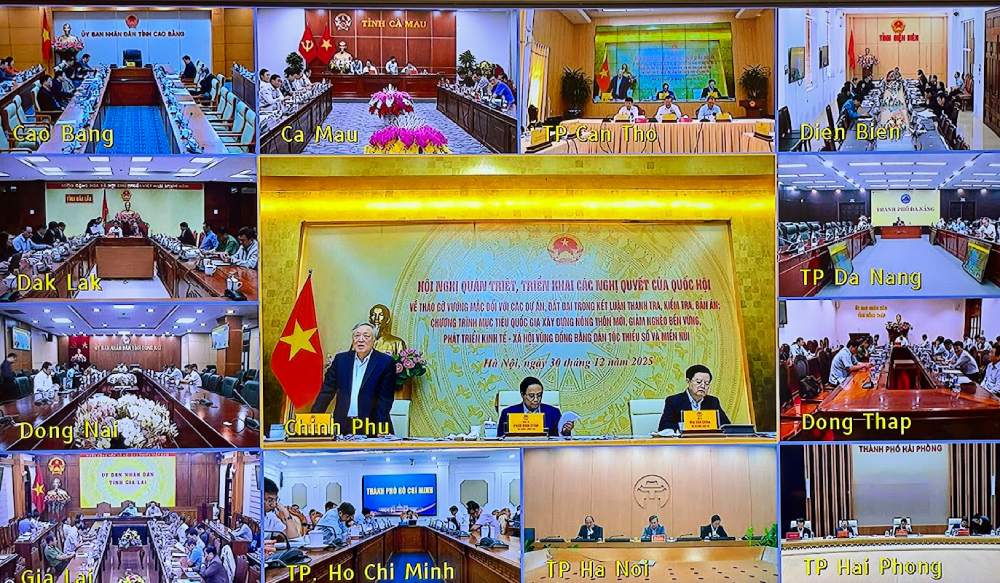 Hoi nghi duoc ket noi truc tuyen tu tru so Chinh phu toi cac tinh, thanh pho. Anh: VGP