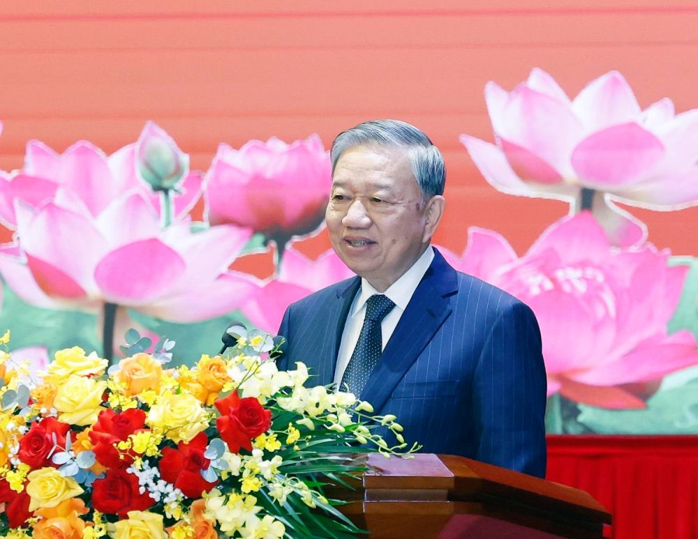 General Secretary To Lam delivers a directing speech at the Conference to summarize the work in 2025 and deploy tasks for 2026 of the Ho Chi Minh National Academy of Politics. Photo: Thong Nhat