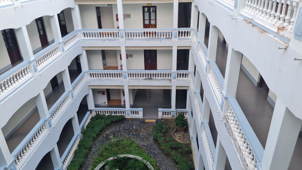 Khuon vien benh trong tru so Tinh uy Bac Lieu cu nay la Bao tang Lich su Dang bo tinh Ca Mau, Anh: Nhat Ho