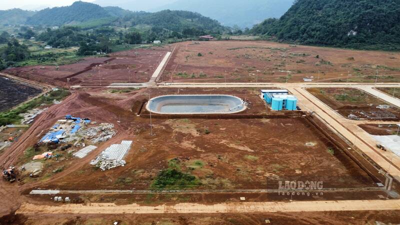 Khong the khai thac nguon nuoc tai cho anh huong den tien do du an. Anh: Viet Bac