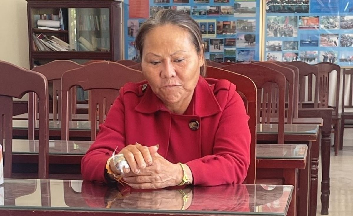 Đối tượng Nguyễn Thị Bé bị Công an tỉnh Quảng Trị phối hợp với Công an tỉnh Sạ Vẳn Na Khệt (Lào) bắt giữ. Ảnh: Trần Tuấn
