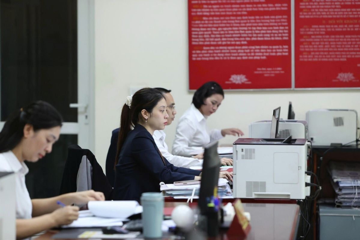 The State Treasury drastically deploys the payment of Lunar New Year gifts on the occasion of welcoming the 14th National Party Congress and the 2026 Binh Ngo Lunar New Year. Photo: KBNN