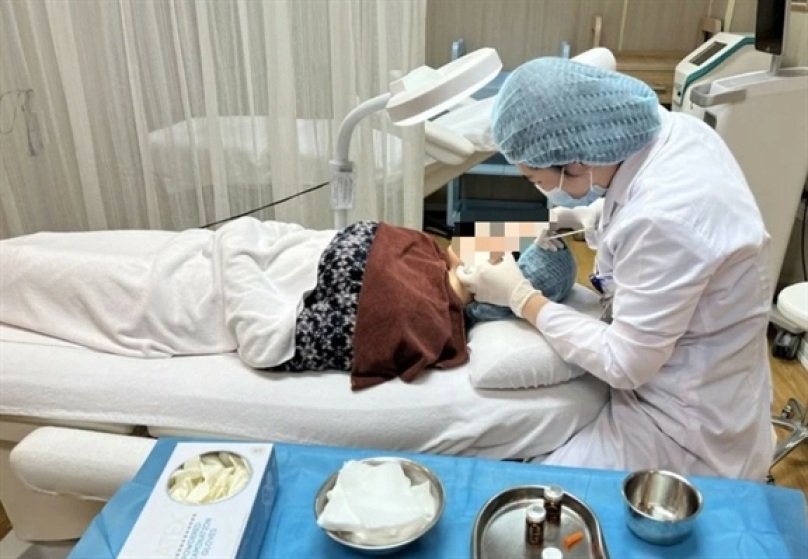 Speedily beautify to welcome Tet, almost paying the price with health. Photo: BVCC