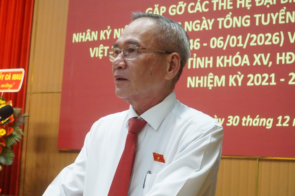 Truong Doan dai bieu Quoc hoi tinh Ca Mau Lu Van Hung phat bieu tai buoi gap mat. Anh: Nhat Ho