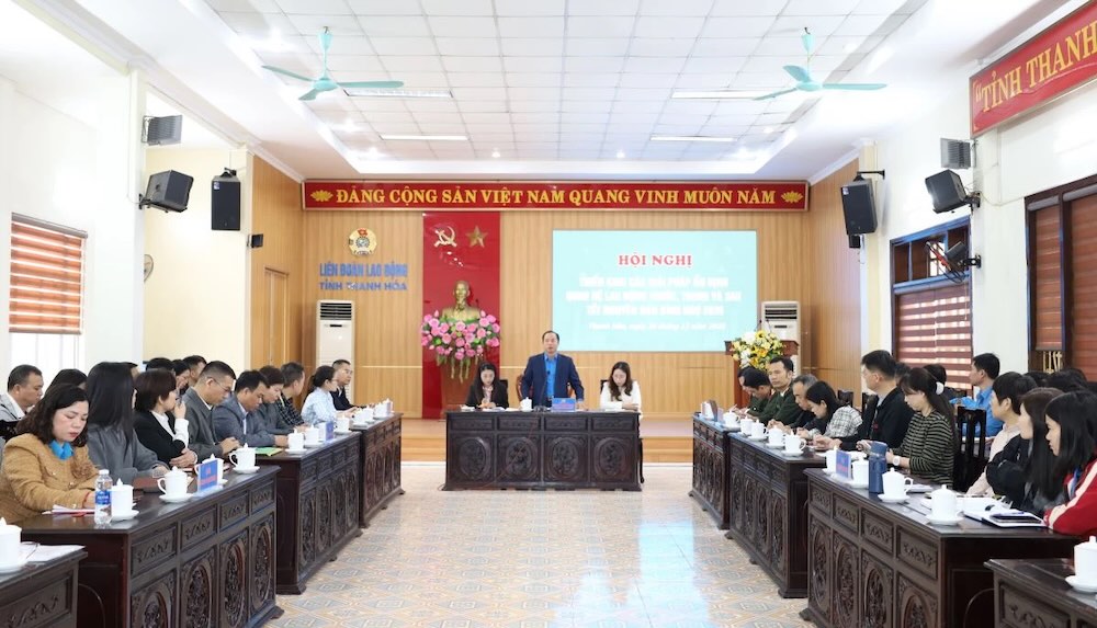 Thanh Hoa Provincial Labor Federation organizes a conference to deploy solutions to stabilize labor relations before, during and after the 2026 Binh Ngo Lunar New Year. Photo: Nguyen Dat