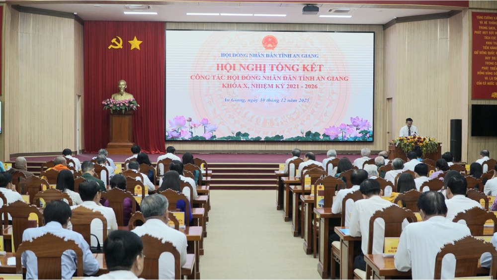 In the past term, the An Giang Provincial People's Council organized more than 2,000 voter meetings. Photo: Nguyen Anh