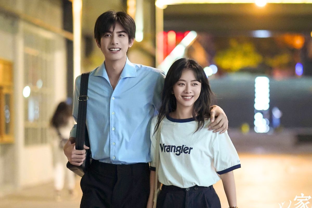 Tong Uy Long gan nhu bien mat sau bo phim “Lay danh nghia nguoi nha“. Anh: Nha san xuat