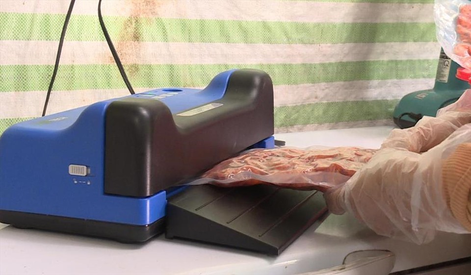 Hut chan khong se giup tom kho de duoc lau hon. Anh: Nguyen Anh