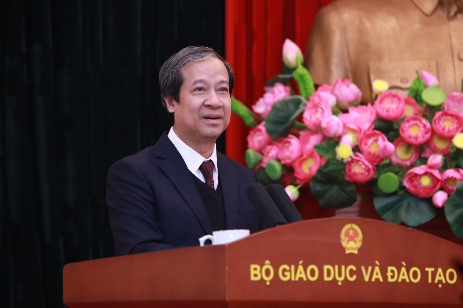 Bo truong Bo GDDT Nguyen Kim Son nhan manh, nhiem ki 2021-2025 la “nhiem ki cua su thay doi“, voi toc do nhanh, quy mo lon, chieu sau rong va tac dong sau sac den toan nganh. Anh: MOET 