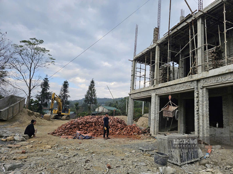 Dự án không có biện pháp an toàn, gây nguy cơ tai nạn lao động. 
