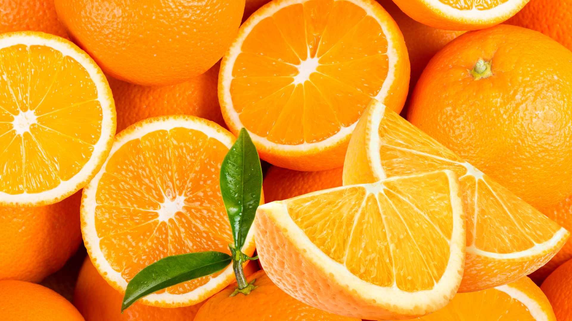 오렌지 주스는 비타민 C가 풍부하여 오랫동안 간에 좋은 음료였습니다. 그래픽 사진: 흐엉선