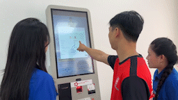 People in Ho Chi Minh City are satisfied with the quick and concise public administration experience.