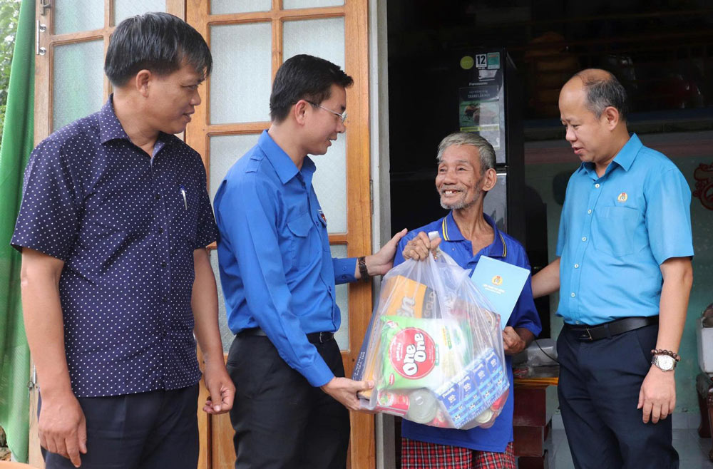 In 2025, trade union levels in Da Nang city have focused on implementing many solutions to care for and protect workers.