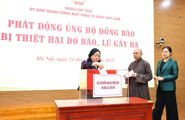 Doan Chu tich Uy ban Trung uong MTTQ Viet Nam da 2 lan ra loi keu goi ung ho dong bao bi thiet hai do mua bao va lu lut gay ra. Anh: Mattran.org.vn