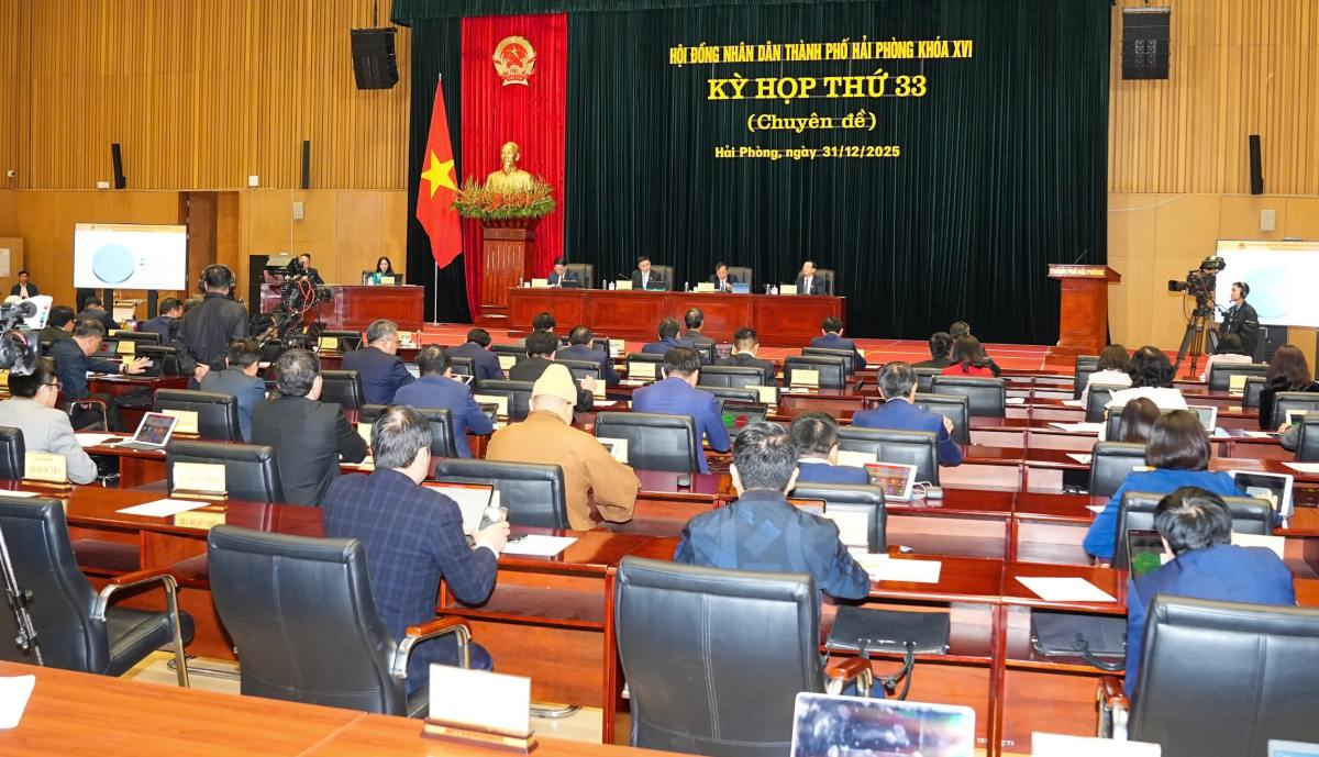 Cac dai bieu bieu quyet tai ki hop. Ảnh: Cong TTDT Hai Phong