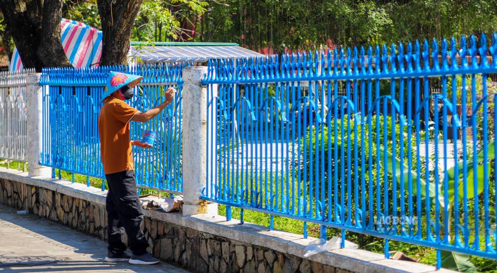 Do cung la luc cong tac trang hoang lai duong sa, cong vien, nha cua de chao don nam moi 2026 bat dau. 