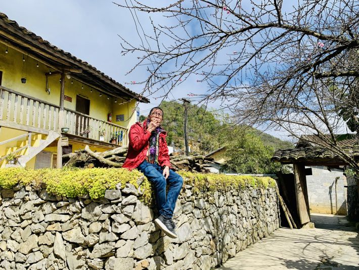 Hoa dao no som o Lo Lo Chai. Anh: Ky Lam