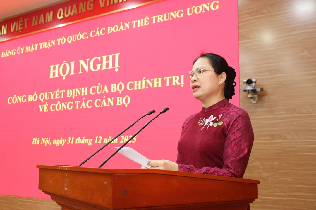 Ba Ha Thi Nga phat bieu nhan nhiem vu. Anh: Bao Han 