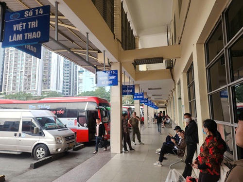 Ben xe Ha Noi tang cuong phuc vu hanh khach dip Tet Duong lich 2026. Anh: Minh Hanh