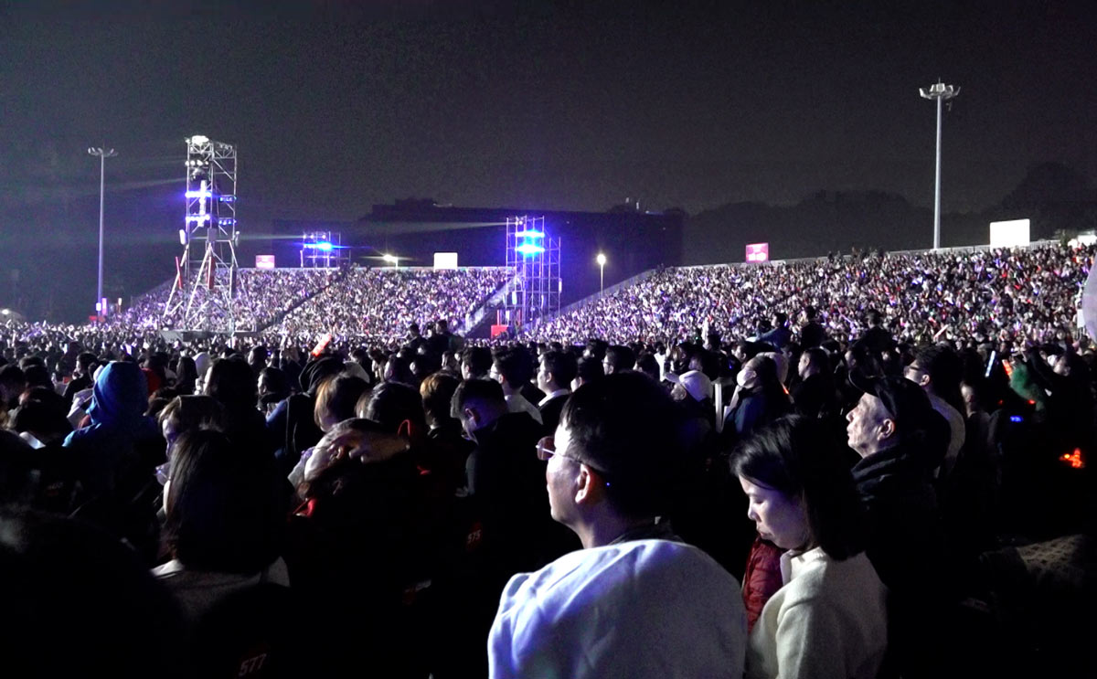 Chuong trinh co khoang 50.000 khan gia