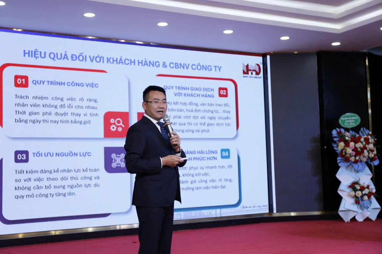 Theo ong Tran Dai Nghia, ben canh viec toi uu van hanh, viec chuyen doi so voi nen tang MISA AMIS giup Tap doan Minh Duc tang 10% luong khach hang moi