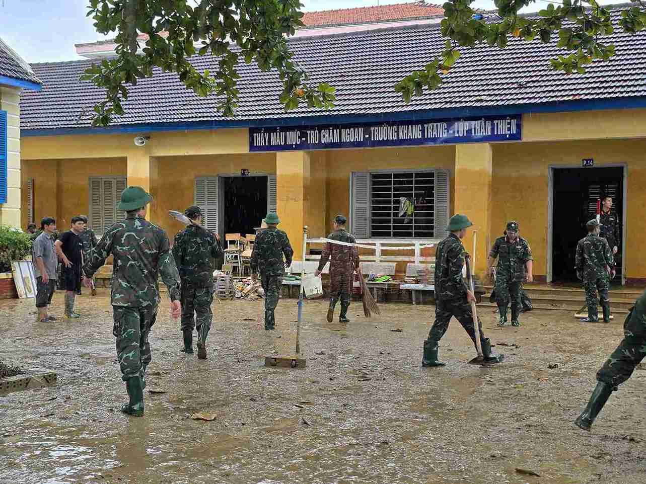 Image of a school in Nha Trang province, Khanh Hoa province, flooded during the recent flood. Photo: Huu Long