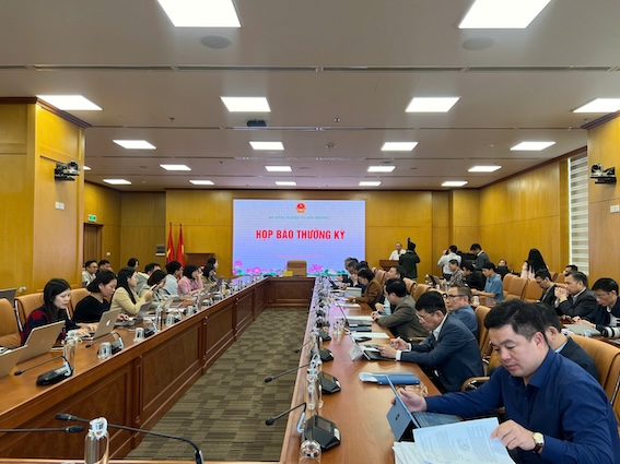 Toan canh Hop bao thuong ky thang 11 cua Bo Nong nghiep va Moi truong. Anh: Phuong Anh