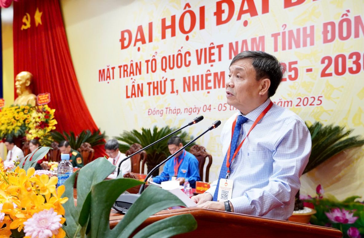 Ong Phan Van Thang - Pho Bi thu Tinh uy, Chu tich Uy ban Mat tran To quoc Viet Nam tinh Dong Thap- phat bieu tai Dai hoi. Anh: Viet Tien