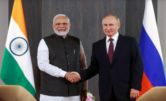 Tong thong Nga Vladimir Putin gap Thu tuong An Do Narendra Modi ben le Hoi nghi thuong dinh cac nha lanh dao To chuc Hop tac Thuong Hai (SCO) tai Uzbekistan ngay 16.9.2022. Anh: AFP