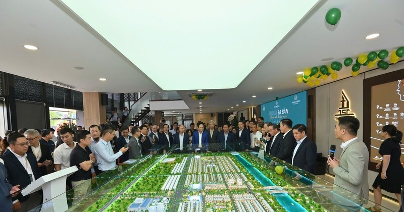 Scene of the Dragon Eden land project introduction. Photo: MBH