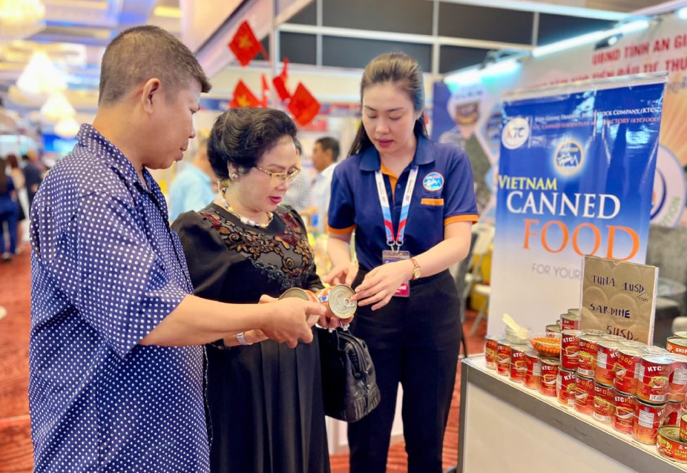 アンザン省には、2025年のカンボジアベトナム貿易見本市に参加する企業が5社あります。写真:ティエン・タイン