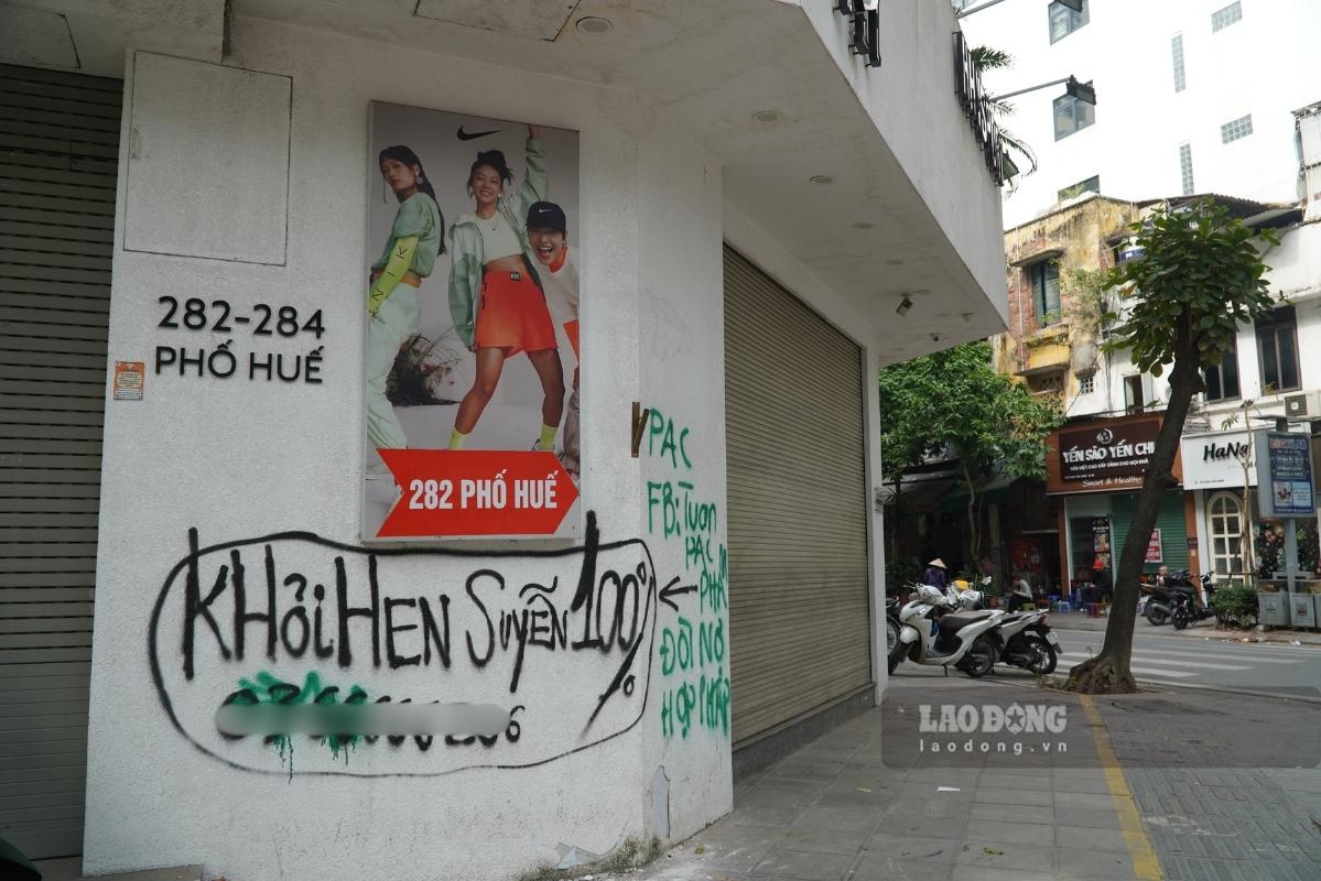 Lo goc 2 mat tien giua pho Hue va Doan Tran Nghiep “cua dong then cai” tro thanh ban giay nhap cho nhung net ve quang cao tu do.