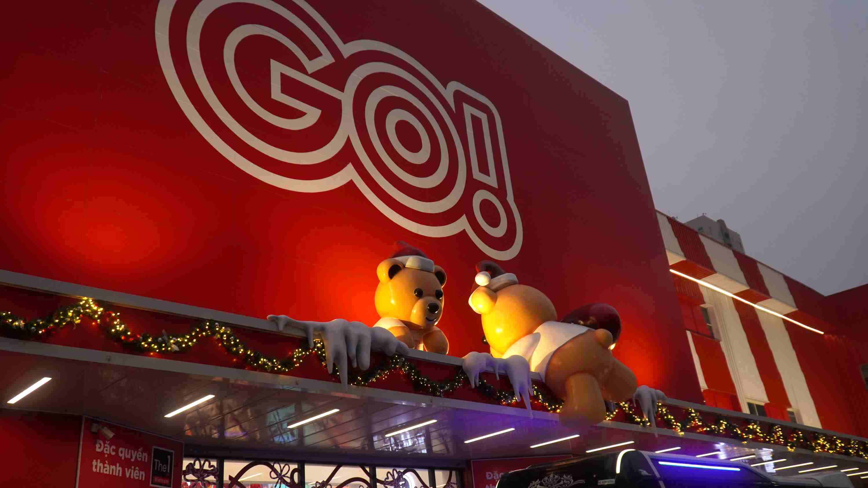 Mo hinh gau khong lo tai sanh ngoai sieu thi GO Thang Long. Anh: Minh Vu