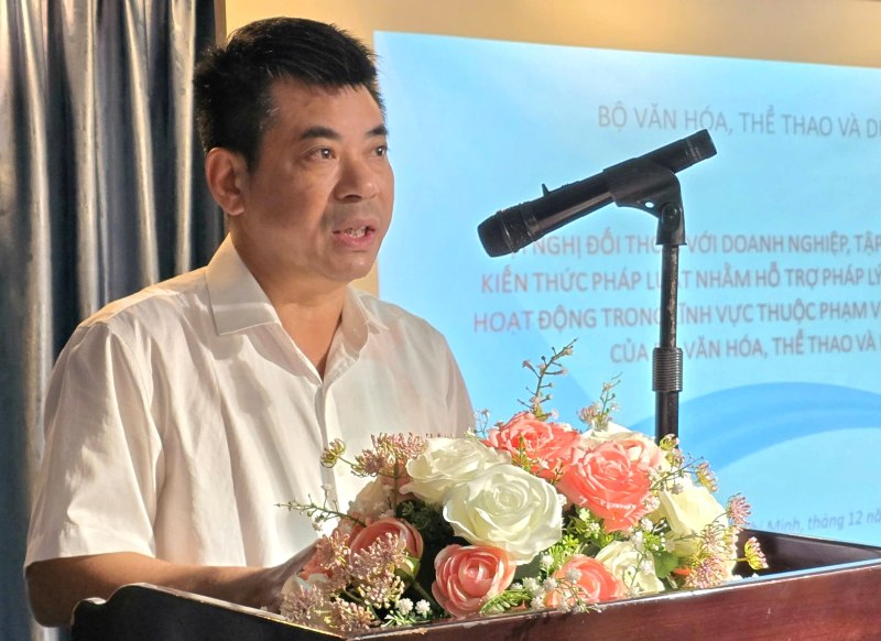 Mr. Pham Cao Thai - Director of the Department of Legal Affairs, Ministry of Culture, Sports and Tourism - delivered the opening speech at the conference. Photo: Nam Duong